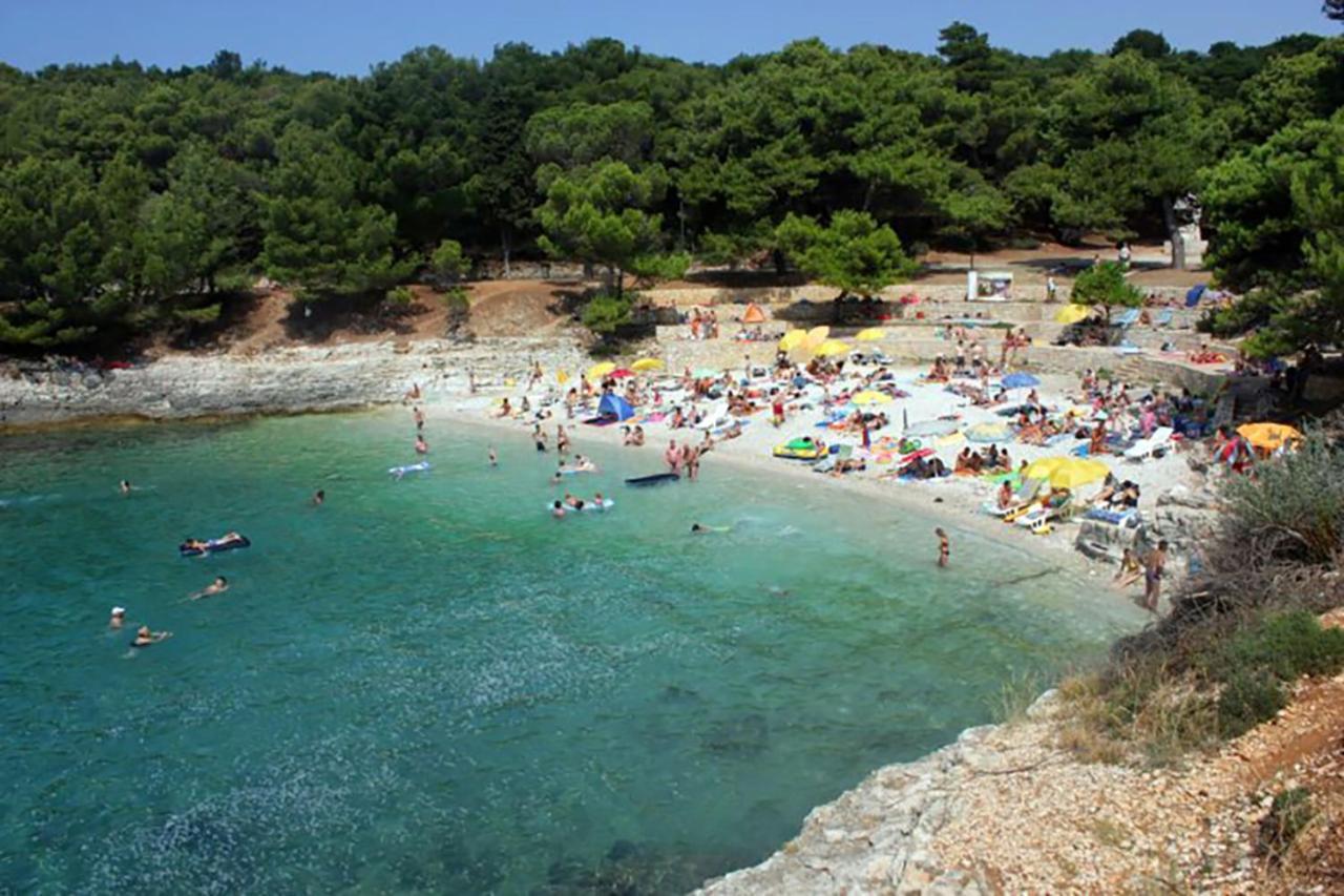 3 Minutes From The Beach: Lovely Studio Apartment Pula Dış mekan fotoğraf