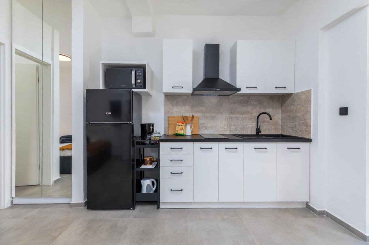 3 Minutes From The Beach: Lovely Studio Apartment Pula Dış mekan fotoğraf