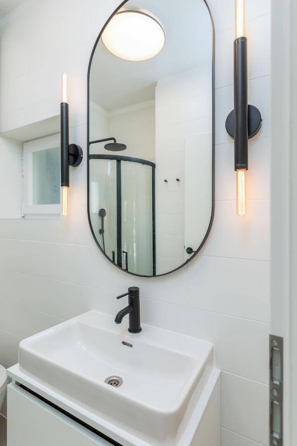 3 Minutes From The Beach: Lovely Studio Apartment Pula Dış mekan fotoğraf